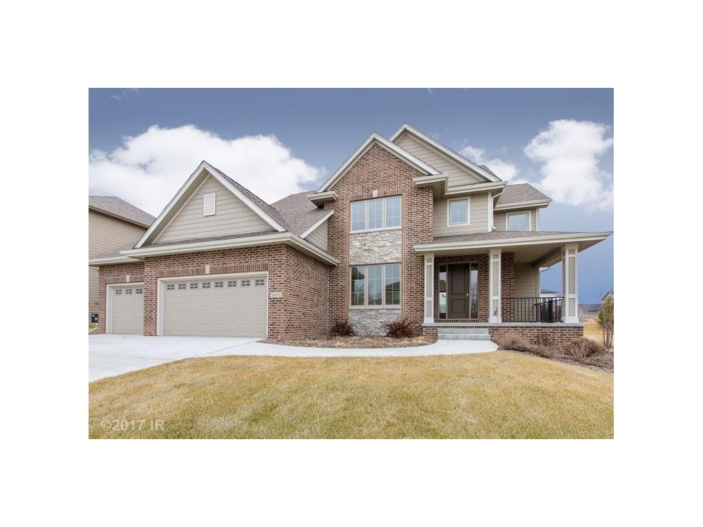 16019 Hickory Lane, Urbandale, IA 50323