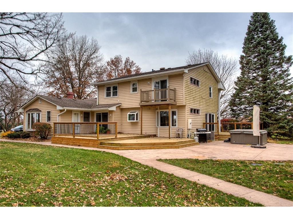 3345 142nd Street, Urbandale, IA 50323