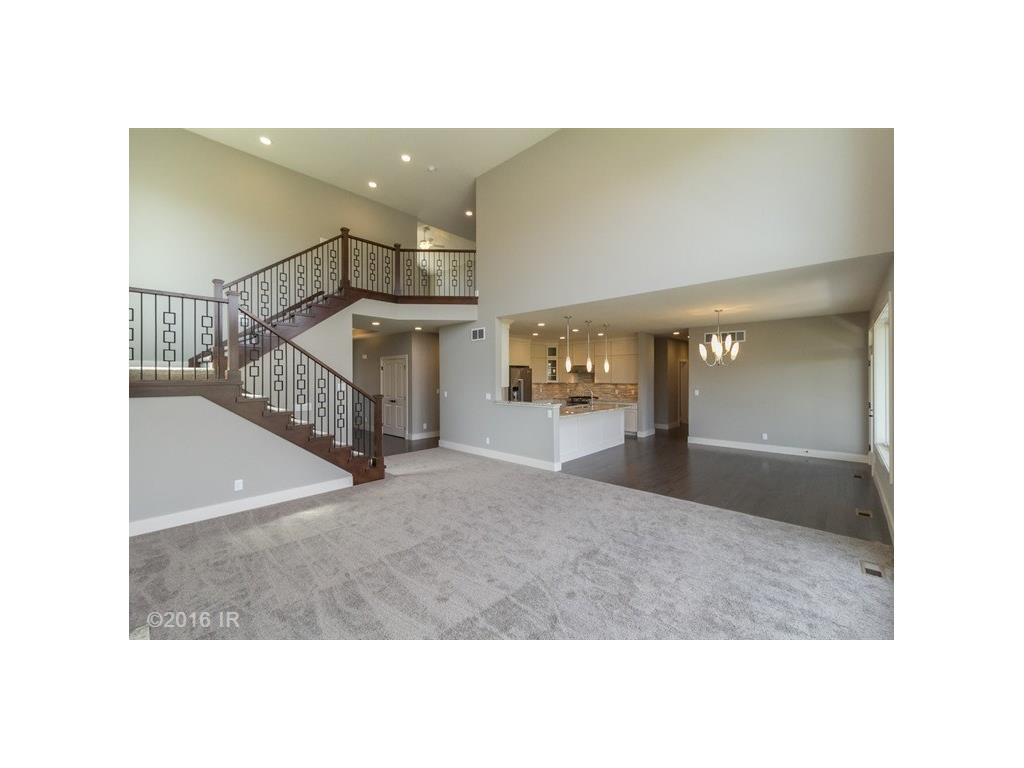 16009 Hickory Lane, Urbandale, IA 50323