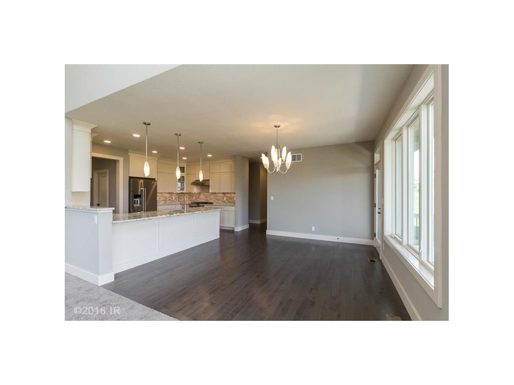 16009 Hickory Lane, Urbandale, IA 50323