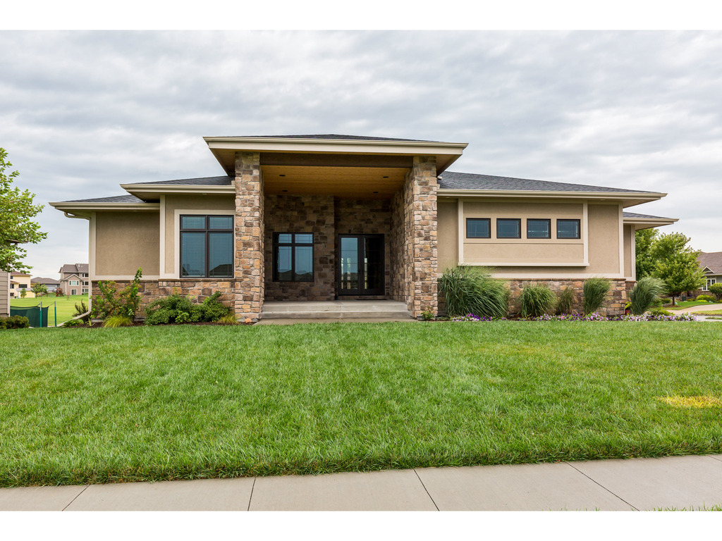 4322 162nd ST, Urbandale, IA 50323