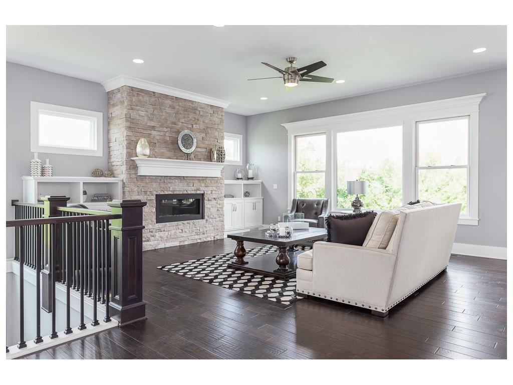 14711 Holcomb Avenue, Urbandale, IA 50323