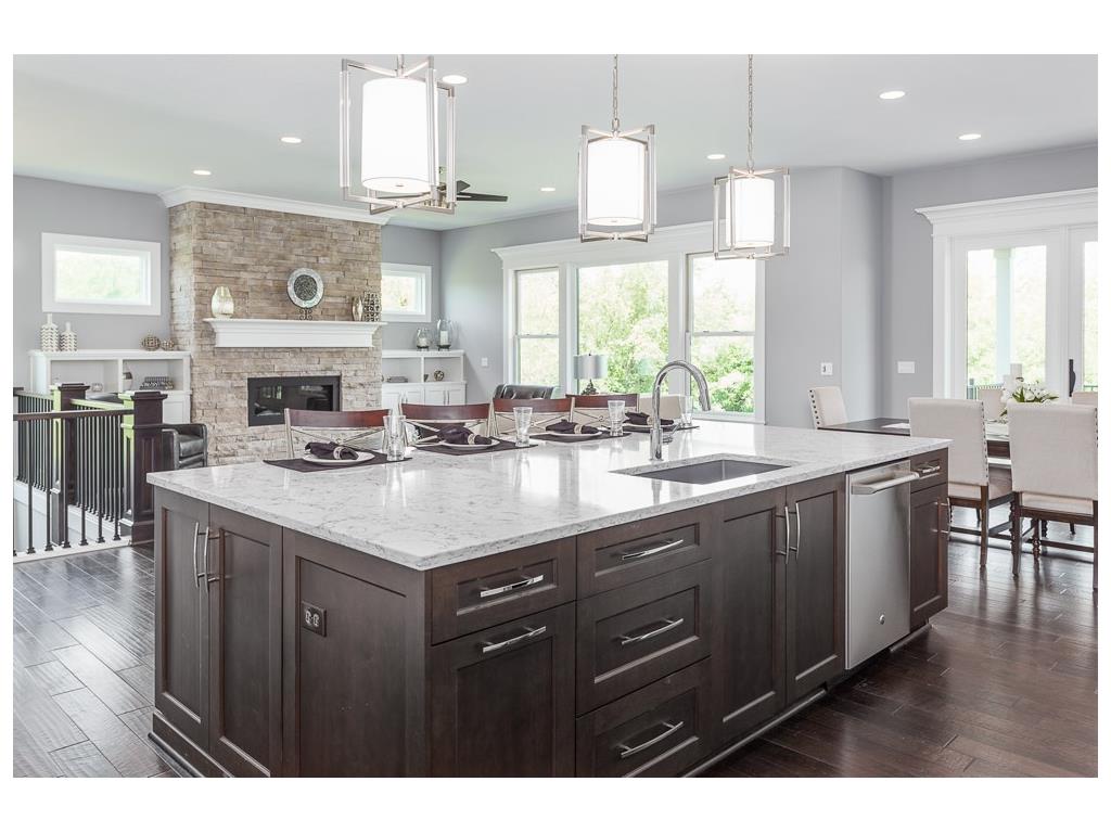 14711 Holcomb Avenue, Urbandale, IA 50323