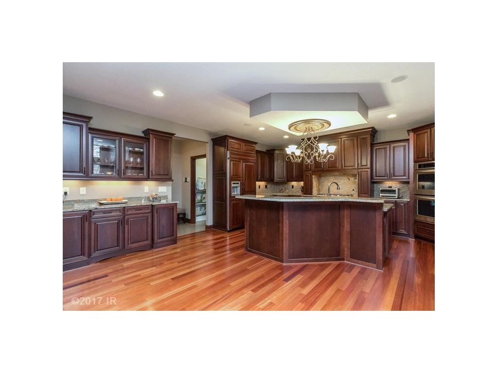 16009 Plum Drive, Urbandale, IA 50323