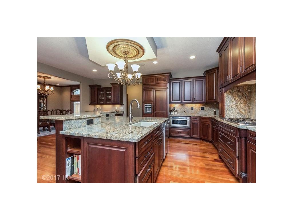16009 Plum Drive, Urbandale, IA 50323