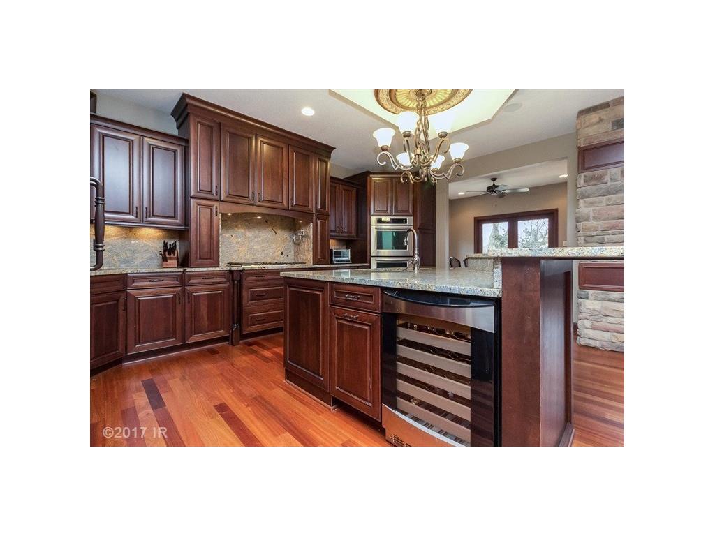 16009 Plum Drive, Urbandale, IA 50323