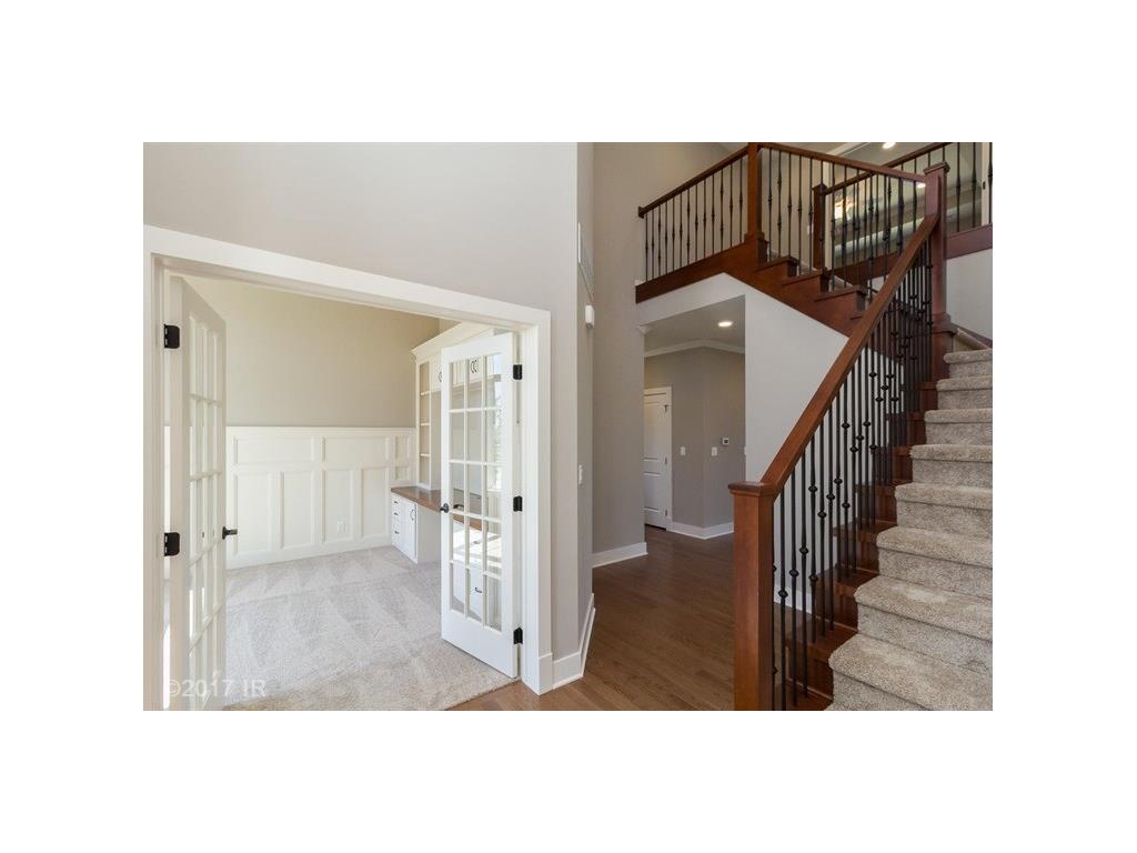 14719 BROOKVIEW Drive, Urbandale, IA 50323
