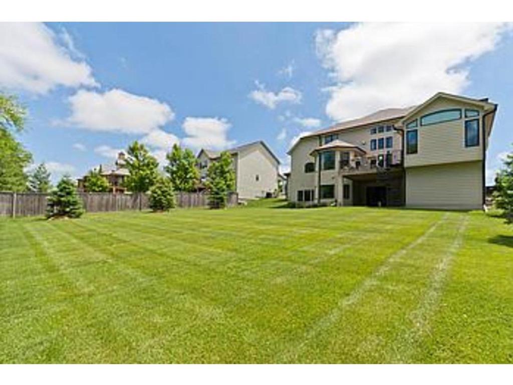 15015 Northview DR, Urbandale, IA 50323