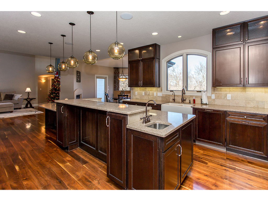 15015 Northview DR, Urbandale, IA 50323