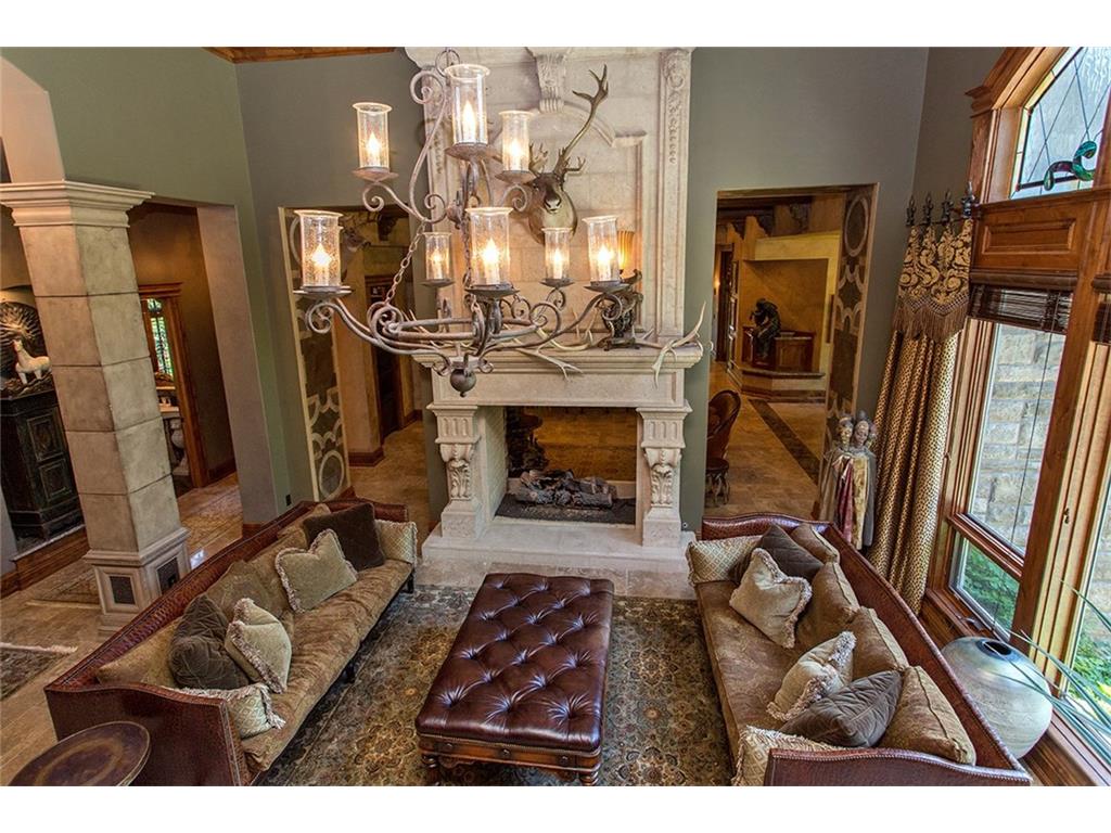 13402 Wilden Circle, Urbandale, IA 50323