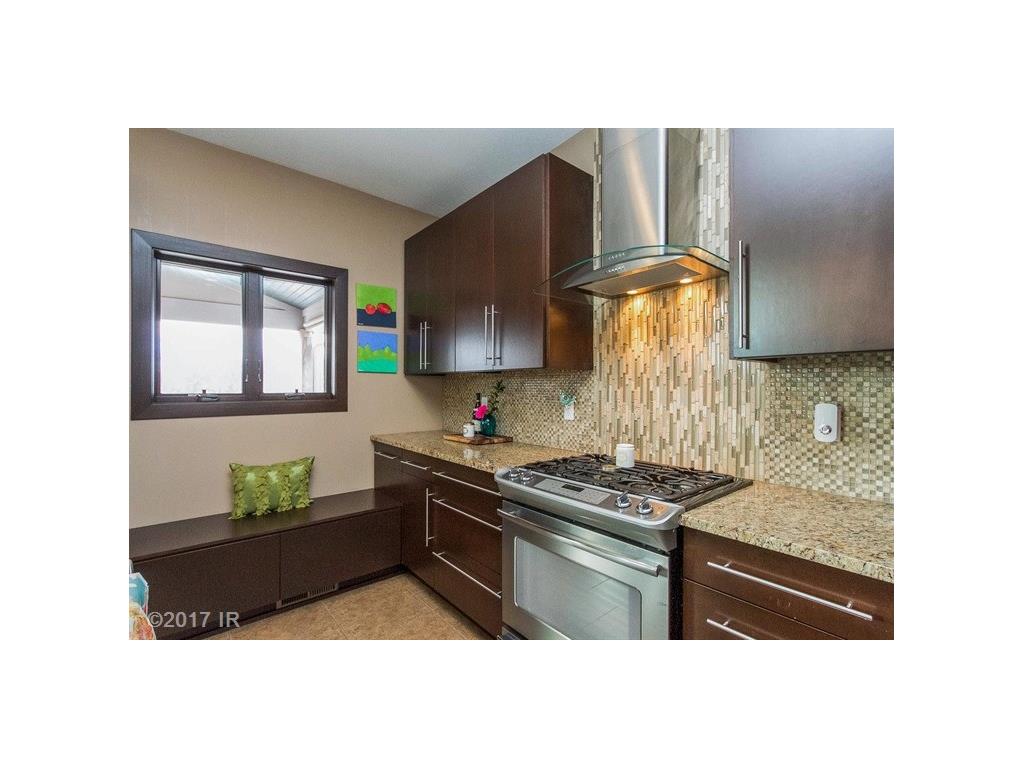 4302 NW 169th Court, Clive, IA 50325