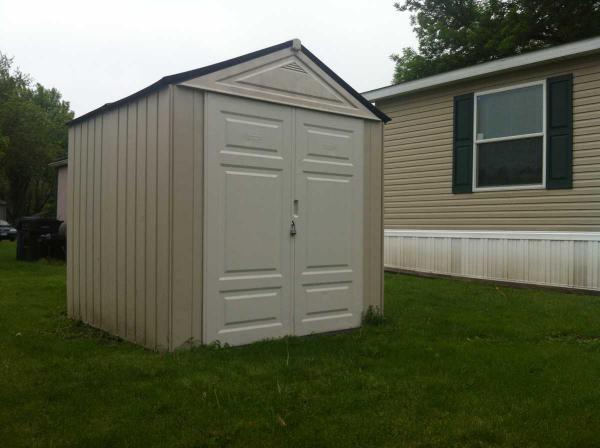 Pleasant Valley Mobile Home Park 4333 Parkridge Avenue #130Pleasant Hill, IA 50327