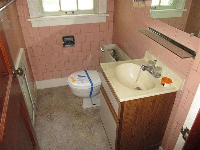 735 15th Pl NEMason City, IA, 50401Cerro Gordo County
