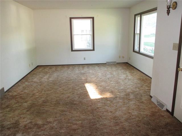211 2nd St NEBelmond, IA, 50421Wright County