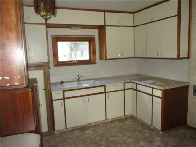 311 4th St NEBelmond, IA, 50421Wright County