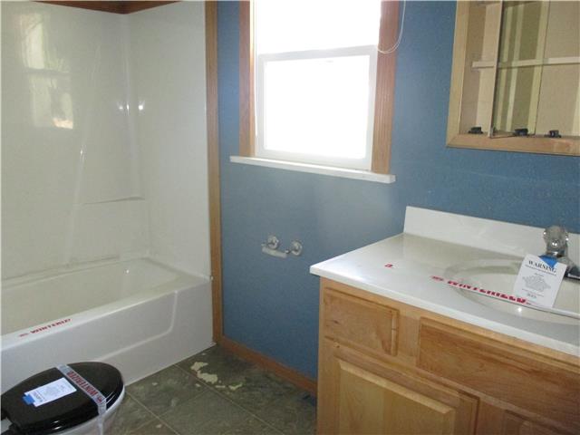 2202 1st Ave SClear Lake, IA, 50428Cerro Gordo County
