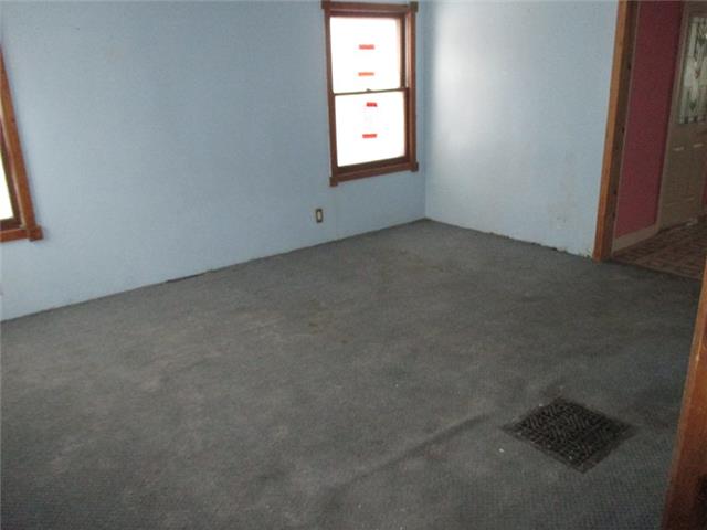 215 3rd St NEHampton, IA, 50441Franklin County