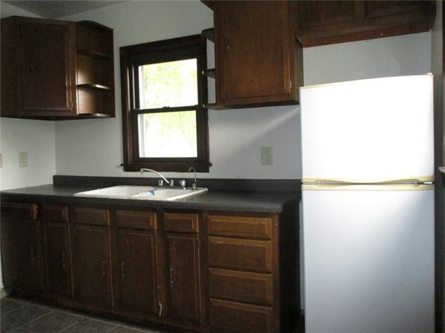 231 E 3rd StKanawha, IA, 50447Hancock County