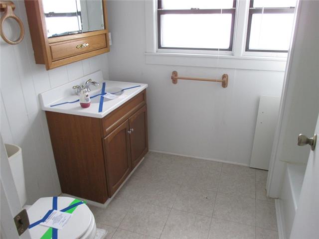 406 E Congress StNora Springs, IA, 50458Floyd County