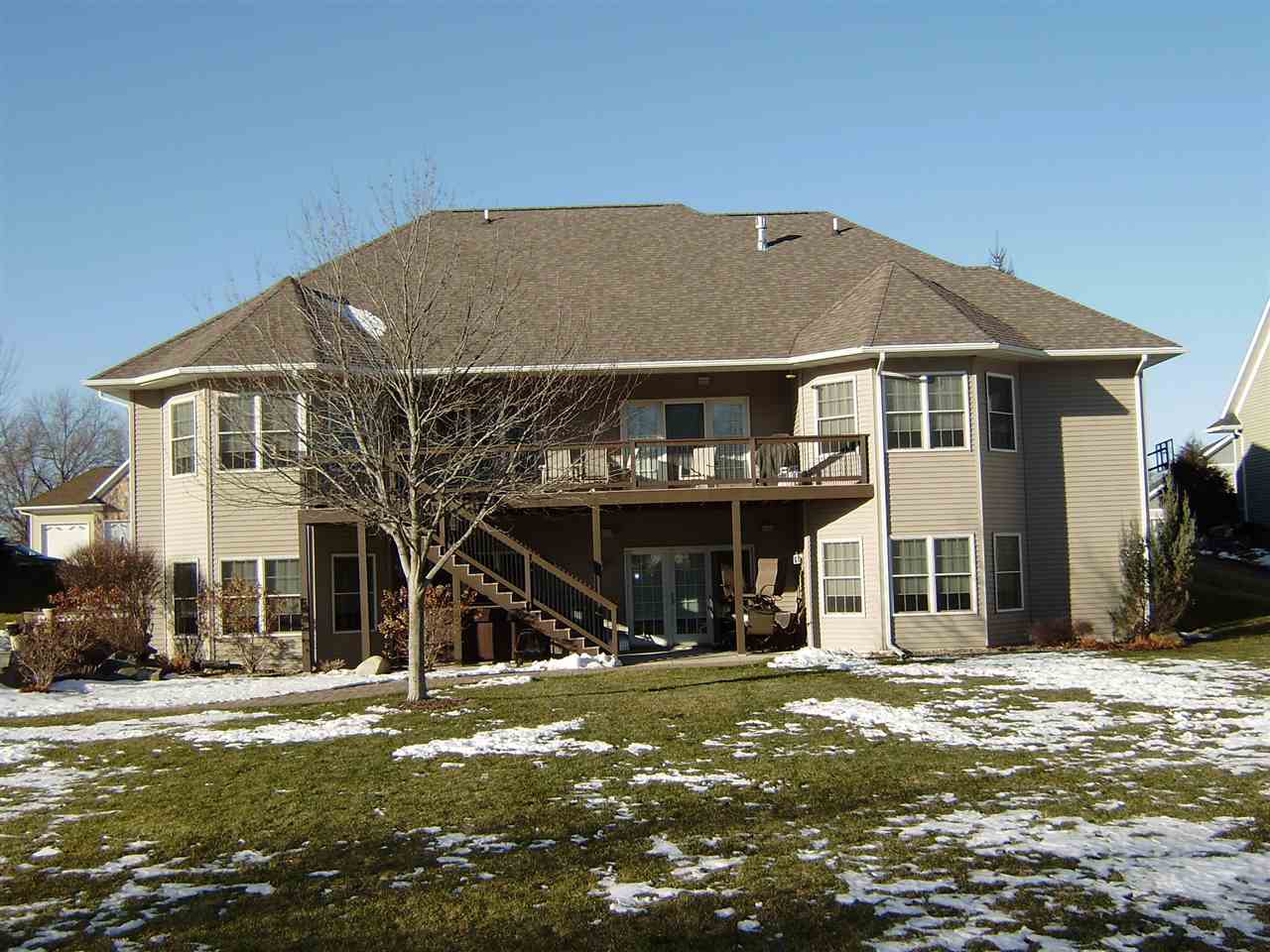 1221 Lake Ridge, Cedar Falls, IA 50613