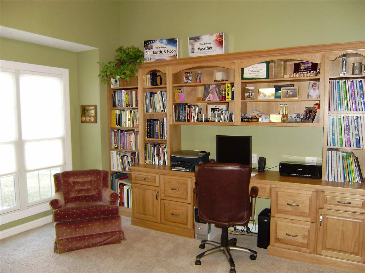 1221 Lake Ridge, Cedar Falls, IA 50613