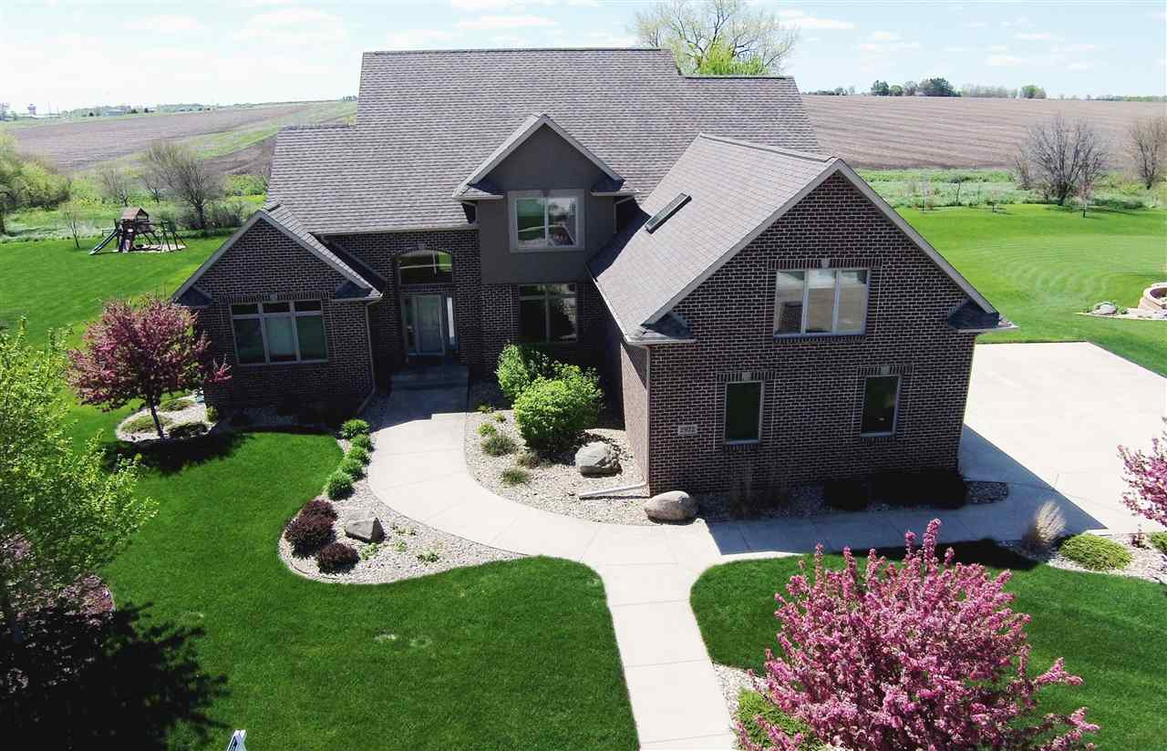 2922 Waterbury, Cedar Falls, IA 50613