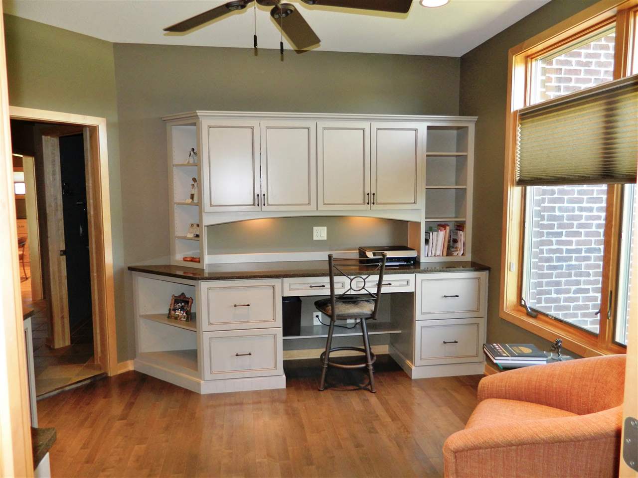 2922 Waterbury, Cedar Falls, IA 50613
