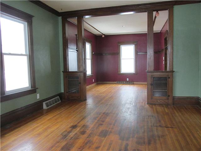 204 E 9th StCedar Falls, IA, 50613Black Hawk County