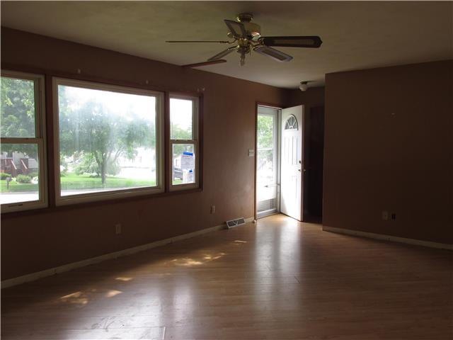 403 S Canfield StDunkerton, IA, 50626Black Hawk County