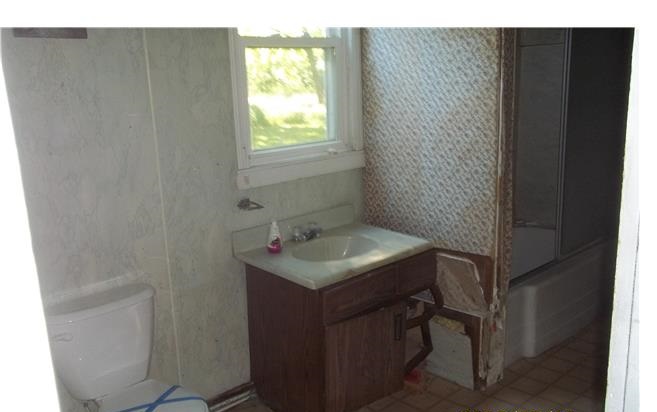 406 Elizabeth StGladbrook, IA, 50635Tama County