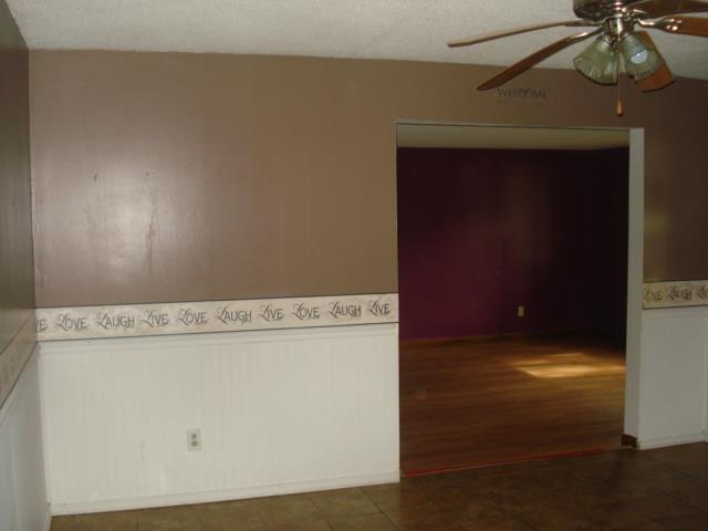 422 3rd St SEWaverly, IA, 50677Bremer County