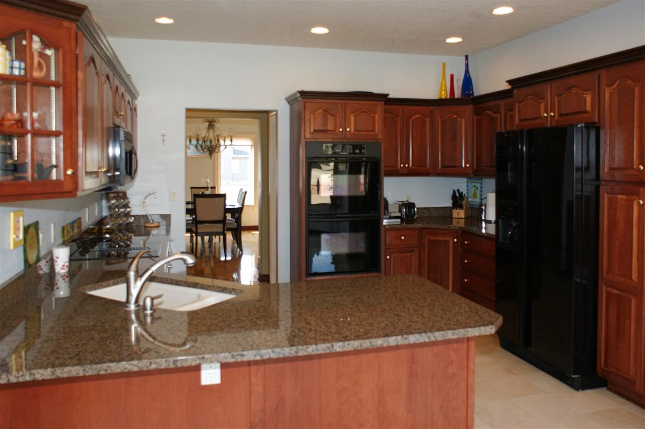 5025 South Fork, Waterloo, IA 50701
