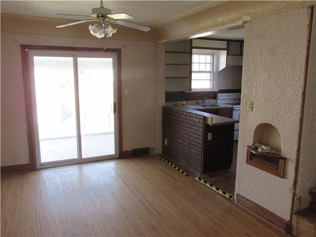 912 W Mullan AveWaterloo, IA, 50701Black Hawk County
