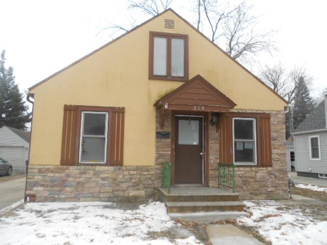 818 Byron AveWaterloo, IA, 50702Black Hawk County