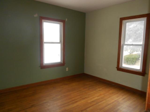 818 Byron AveWaterloo, IA, 50702Black Hawk County