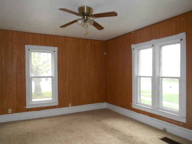 827 W 7th StWaterloo, IA, 50702Black Hawk County