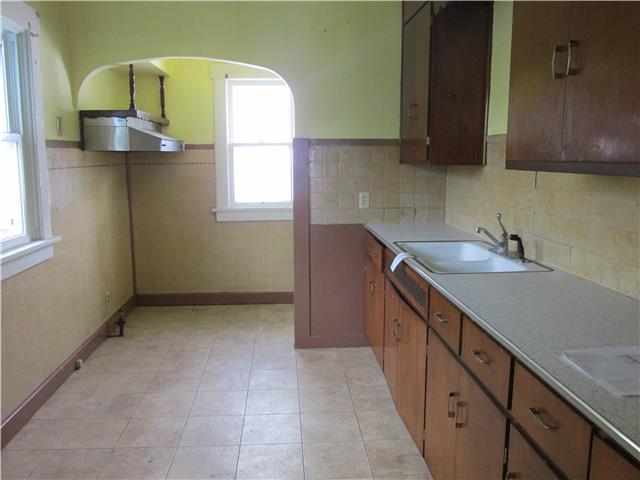 131 Williston AveWaterloo, IA, 50702Black Hawk County
