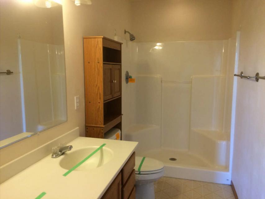 1310 Creekside CtWaterloo, IA, 50702Black Hawk County