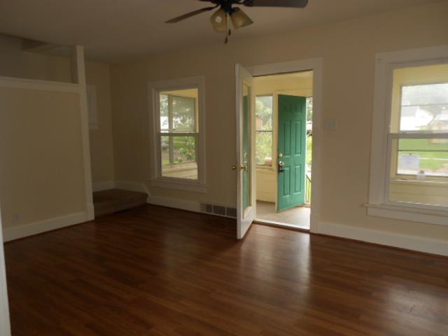 1113 Wellington StWaterloo, IA, 50702Black Hawk County