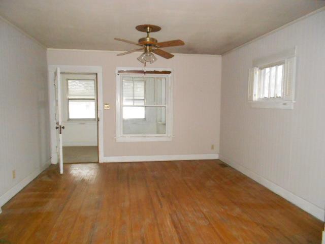917 W 11th StWaterloo, IA, 50702Black Hawk County