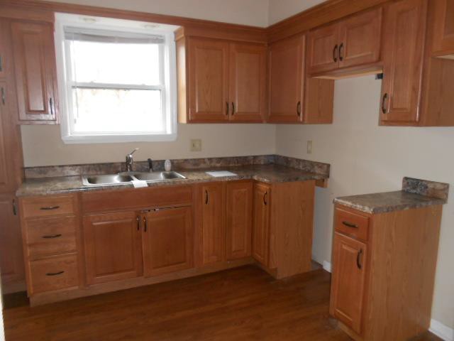 722 Conger StWaterloo, IA, 50703Black Hawk County
