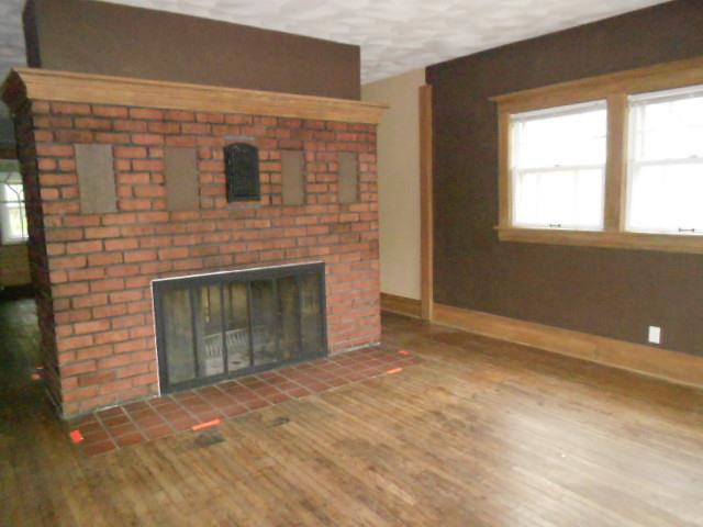 1127 Independence AveWaterloo, IA, 50703Black Hawk County