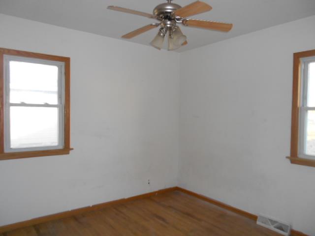 1643 Newell StWaterloo, IA, 50707Black Hawk County