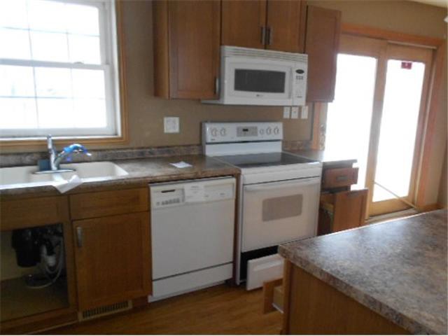 619 River Forest RdEvansdale, IA, 50707Black Hawk County