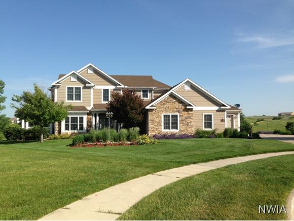 6551 Kingsbarn Ct, Sioux City, IA 51106