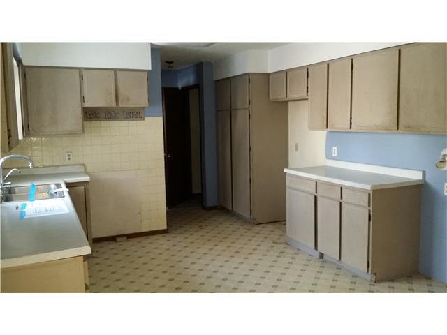 2950 300th StDickens, IA, 51333Clay County