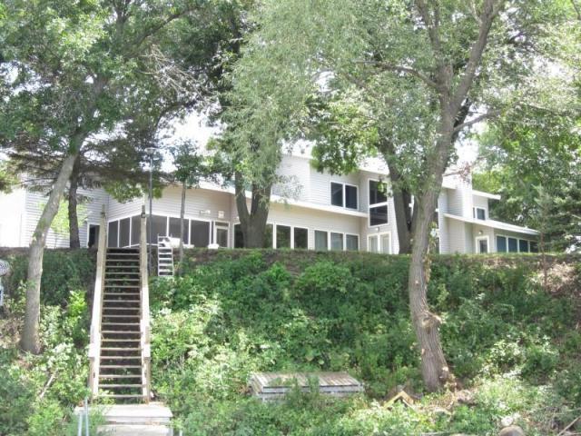 1304 LAKESIDE Avenue, Lake Park, IA 51347