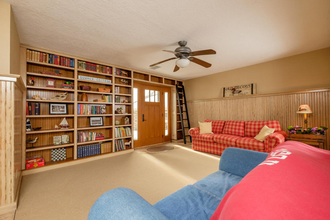 2722 OKOBOJI Boulevard, West Okoboji, IA 51351