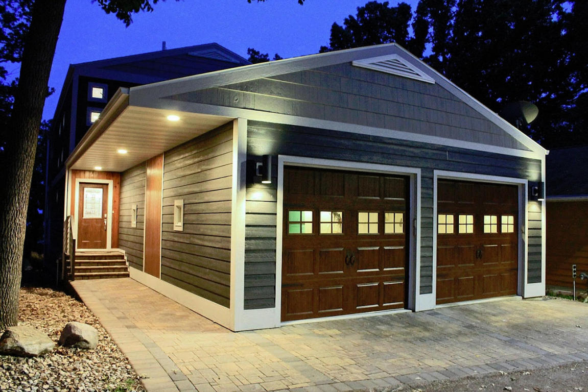 1216 Morningside Drive, Okoboji, IA 51355