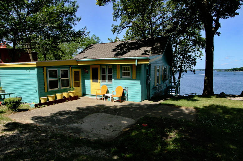 133 Lakeshore Drive, Arnolds Park, IA 51360